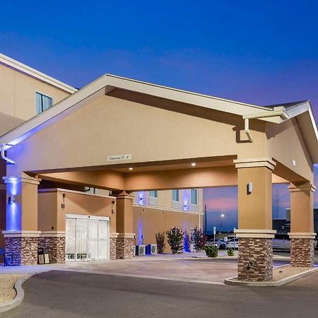Quality Inn & Suites Carlsbad Caverns Area Exterior photo